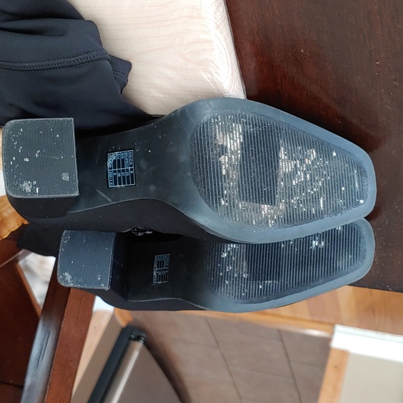 Forever 21 boots - Picture 4 of 5